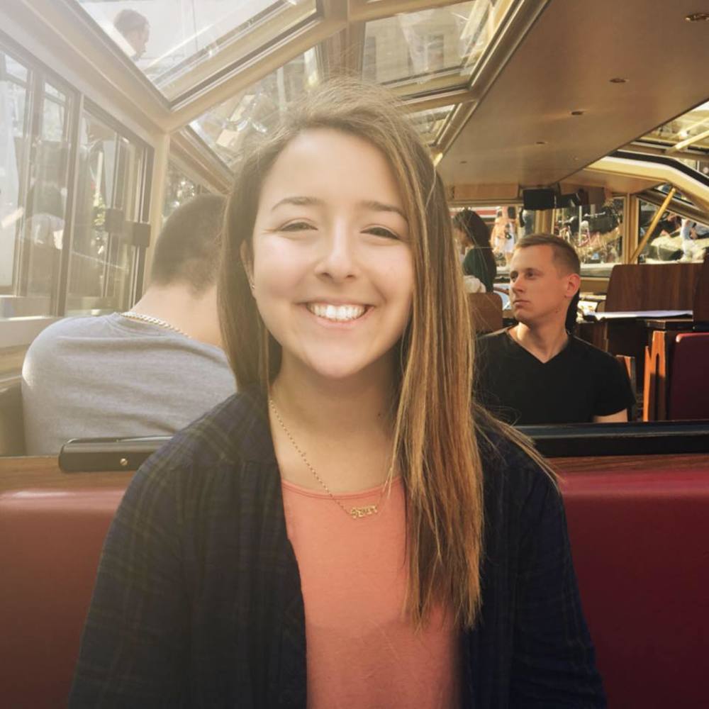 Meet your Posher, Danielle